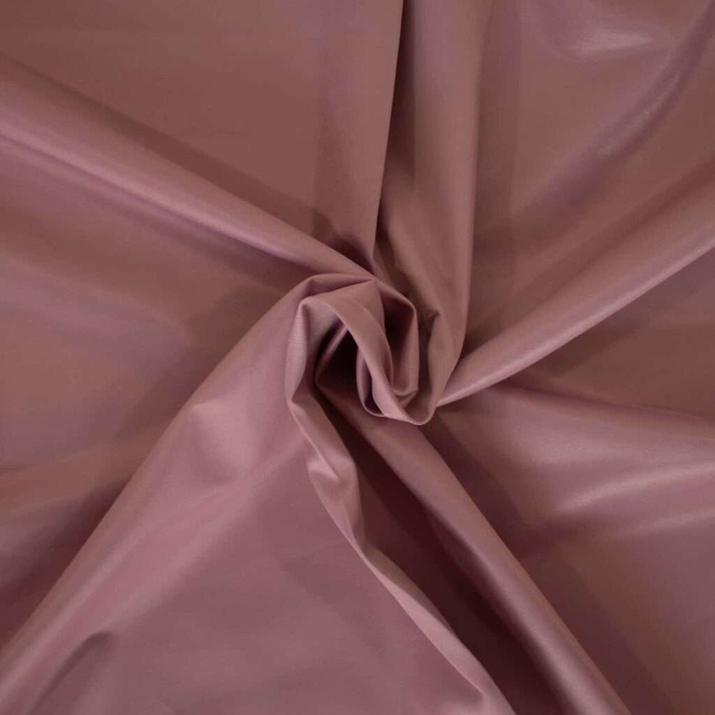 Bævernylon i nude