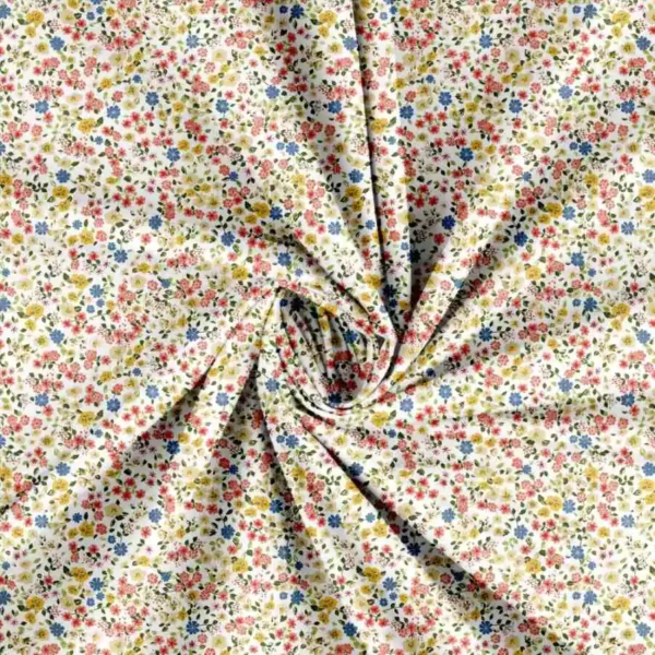 Patchwork stof med flotte små blomster 2