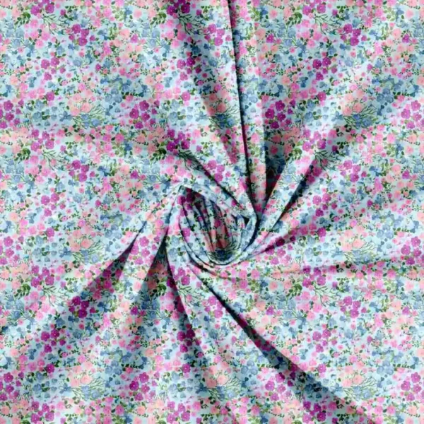 Patchwork stof med små pastel blomster