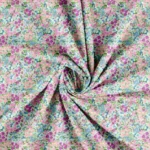 Patchwork stof med små multi farvede blomster