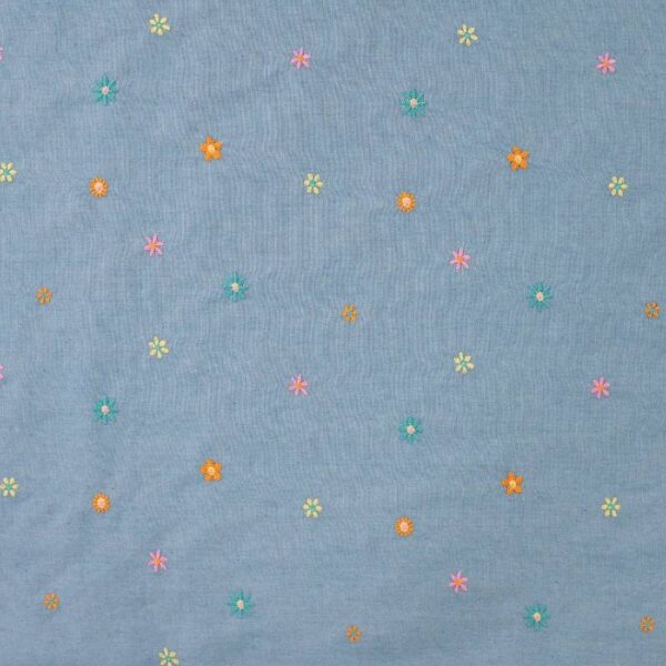 Chambray med broderi - lys denim med blomster