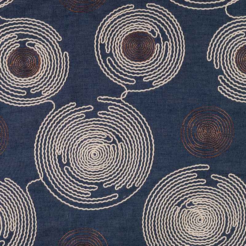 Chambray med broderi - Cirkler