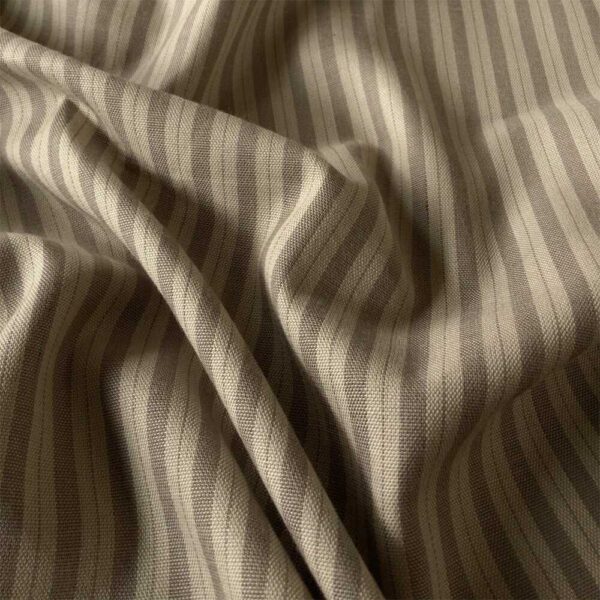 Bomuld med striber – sand / offwhite
