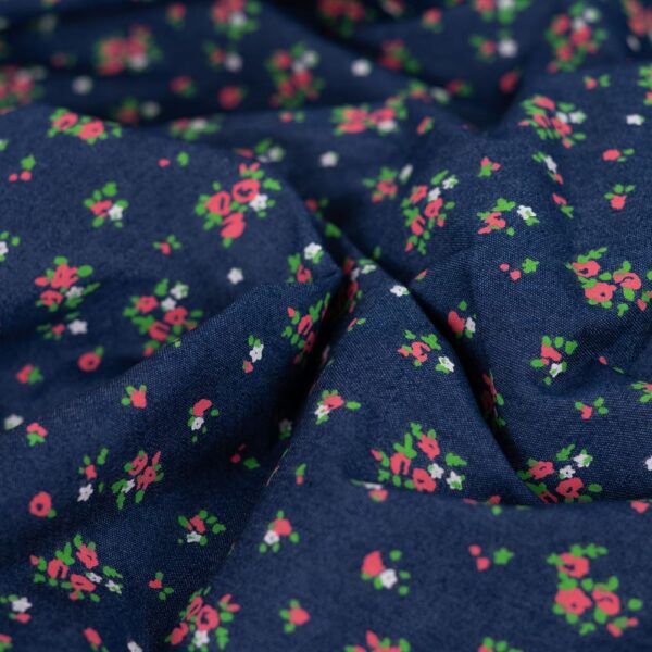 Denim med stræk - Små røde blomster på denim