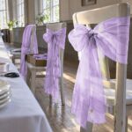 Stolesløjfe af organza i lavendel til bryllup
