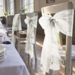 Stolesløjfe af organza i råhvid til bryllup